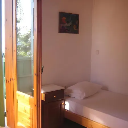 Milia Άγιος Νικήτας